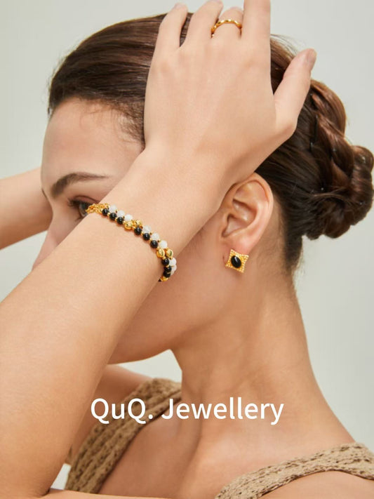 lack & White Harmony Beaded Bracelet – 18K Gold-Plated Accents