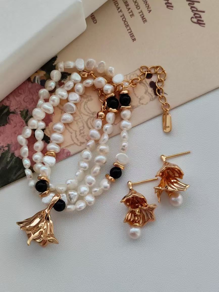 18K Gold Vermeil Freshwater Pearl Earrings – Sculptural Floral Shape