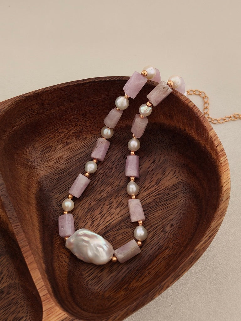 Kunzite & Baroque Pearl Necklace