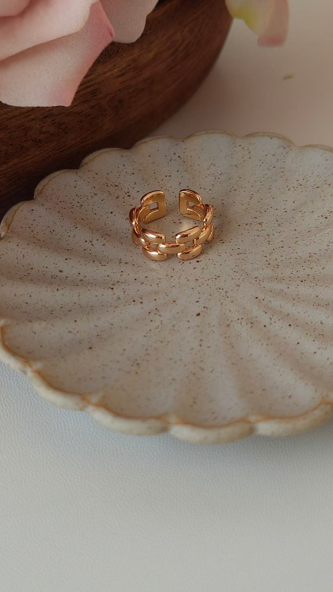 Golden Chain Link Ring