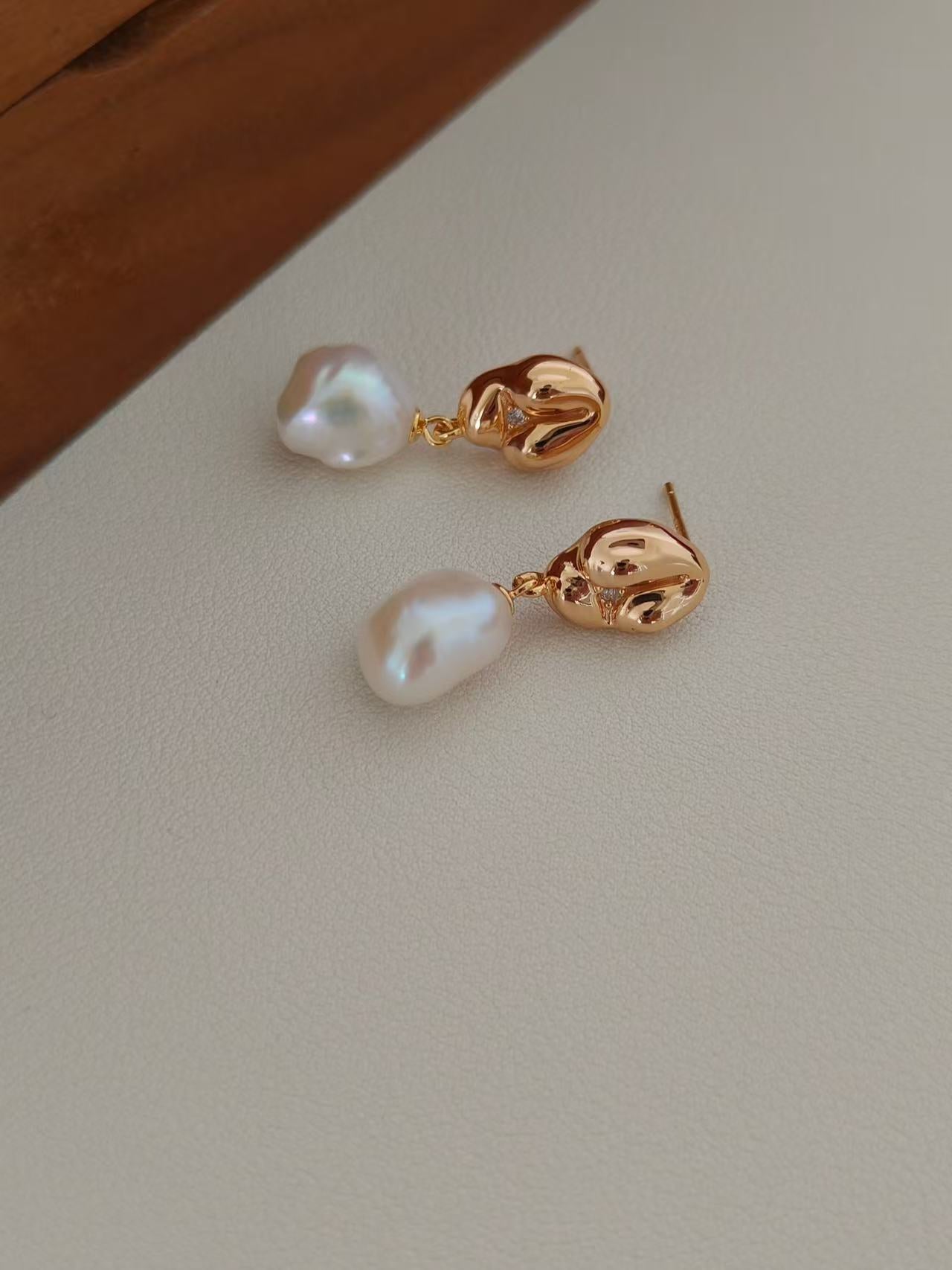 Baroque Pearl Drop Earrings