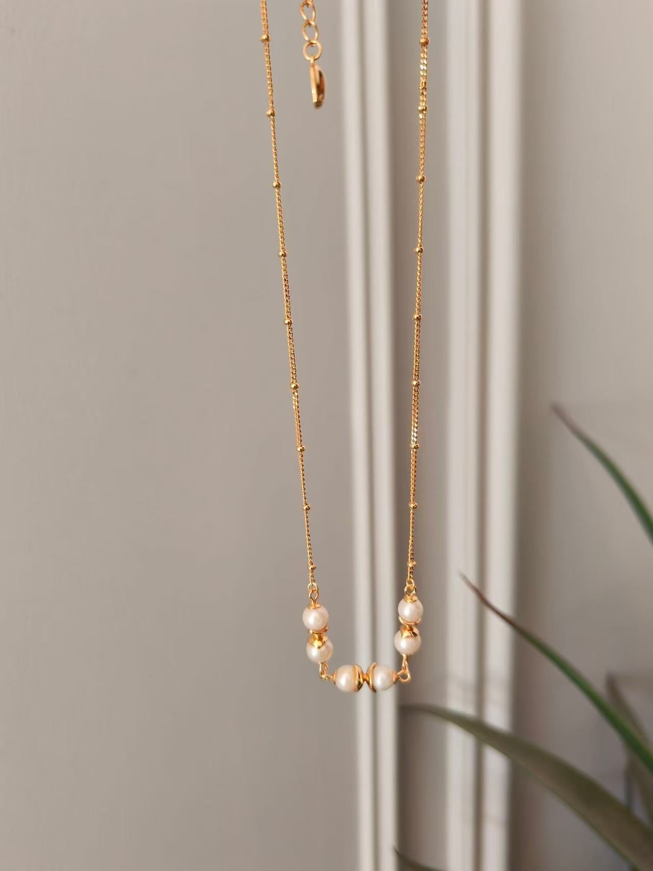 Classic Pearl Bar Necklace