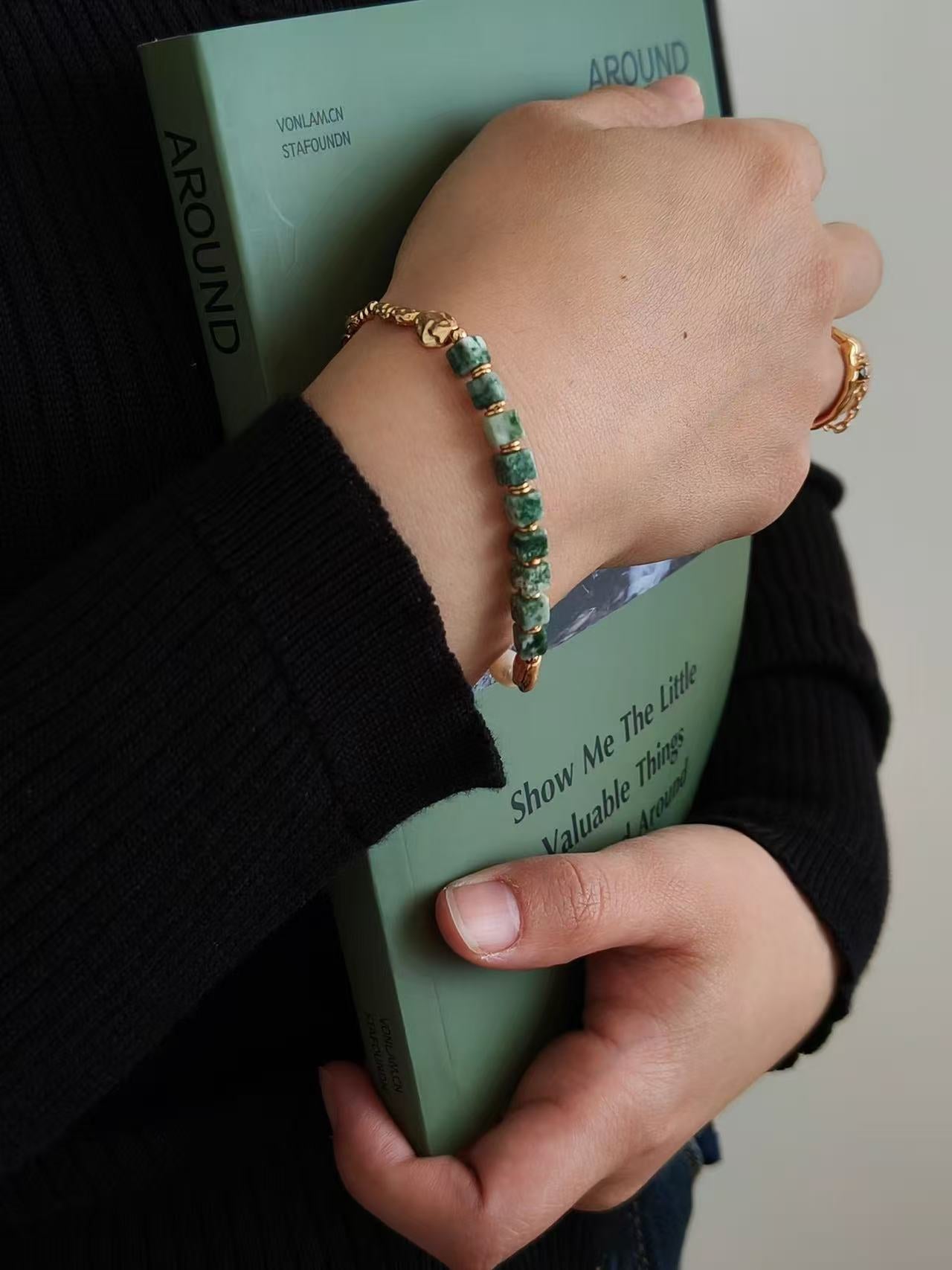Green Jade & Pearl Bracelet