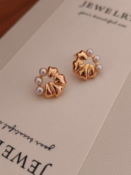 Sculptural Pearl Wreath Studs