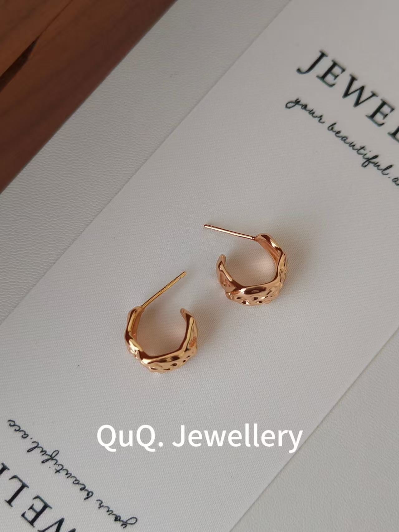 Mini Carved Gold Huggie Earrings | 18K Gold Plated S925 Sterling Silver