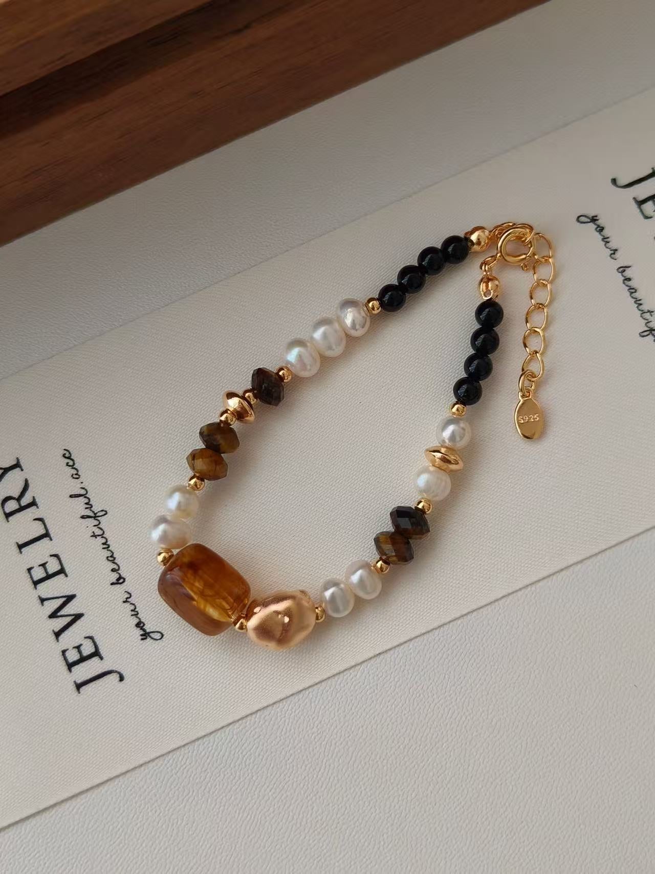 Tiger Eye & Pearl Bracelet