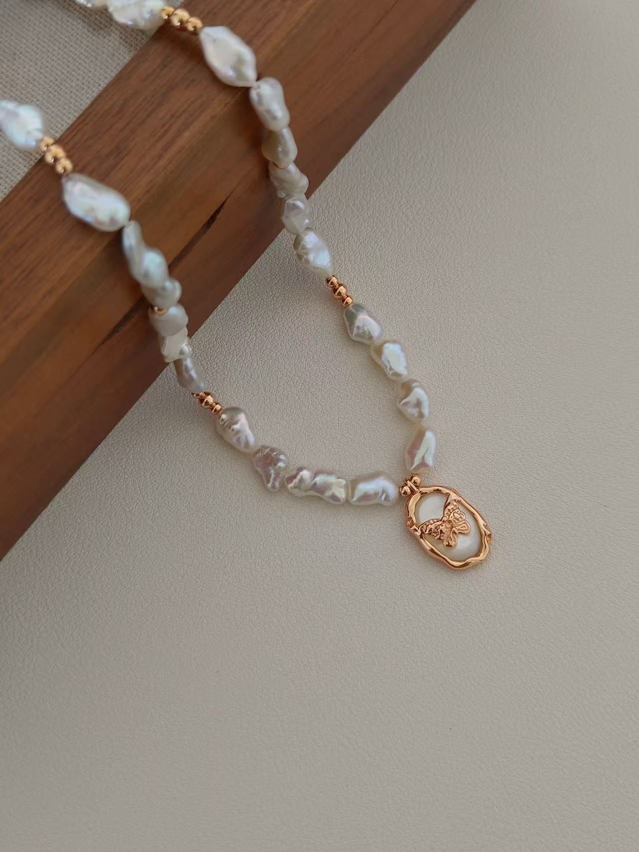 Baroque Freshwater Pearl Pendant Necklace