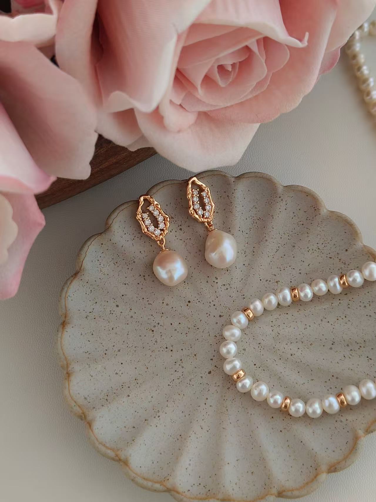 Sculpted Pearl Drop Earrings