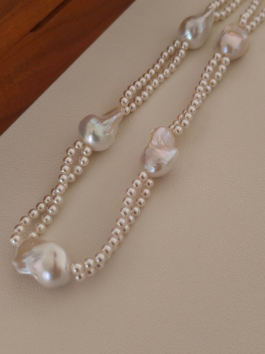 Drifting Pearl Station Necklace