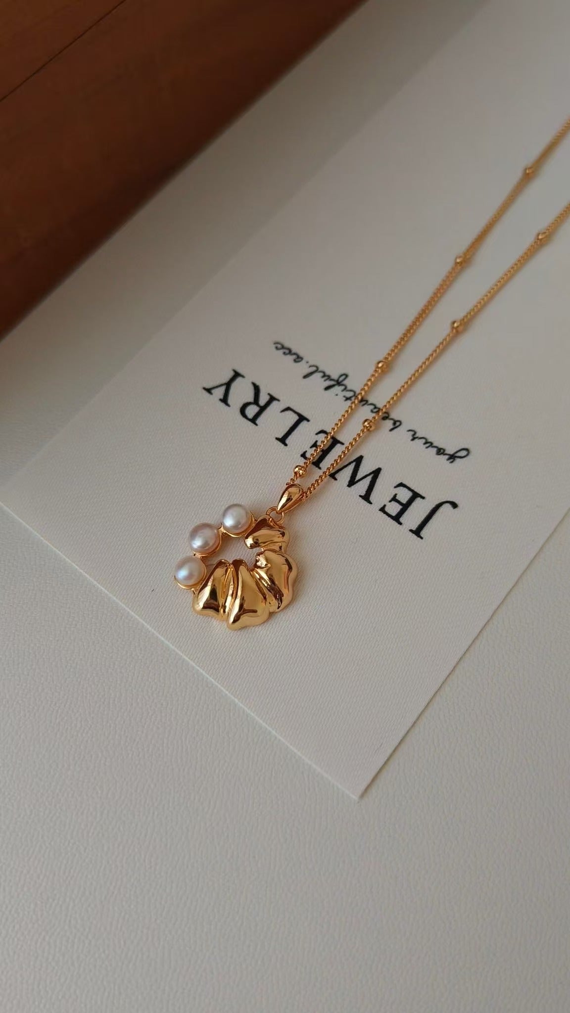 Golden Leaf & Pearl Necklace | 18K Gold Plated S925 Silver | Natural Freshwater Pearl Pendant