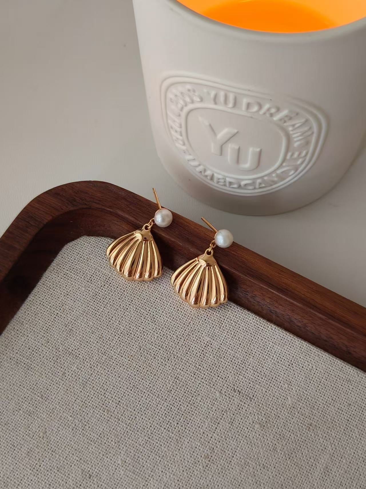 Shell Pearl Drop Earrings