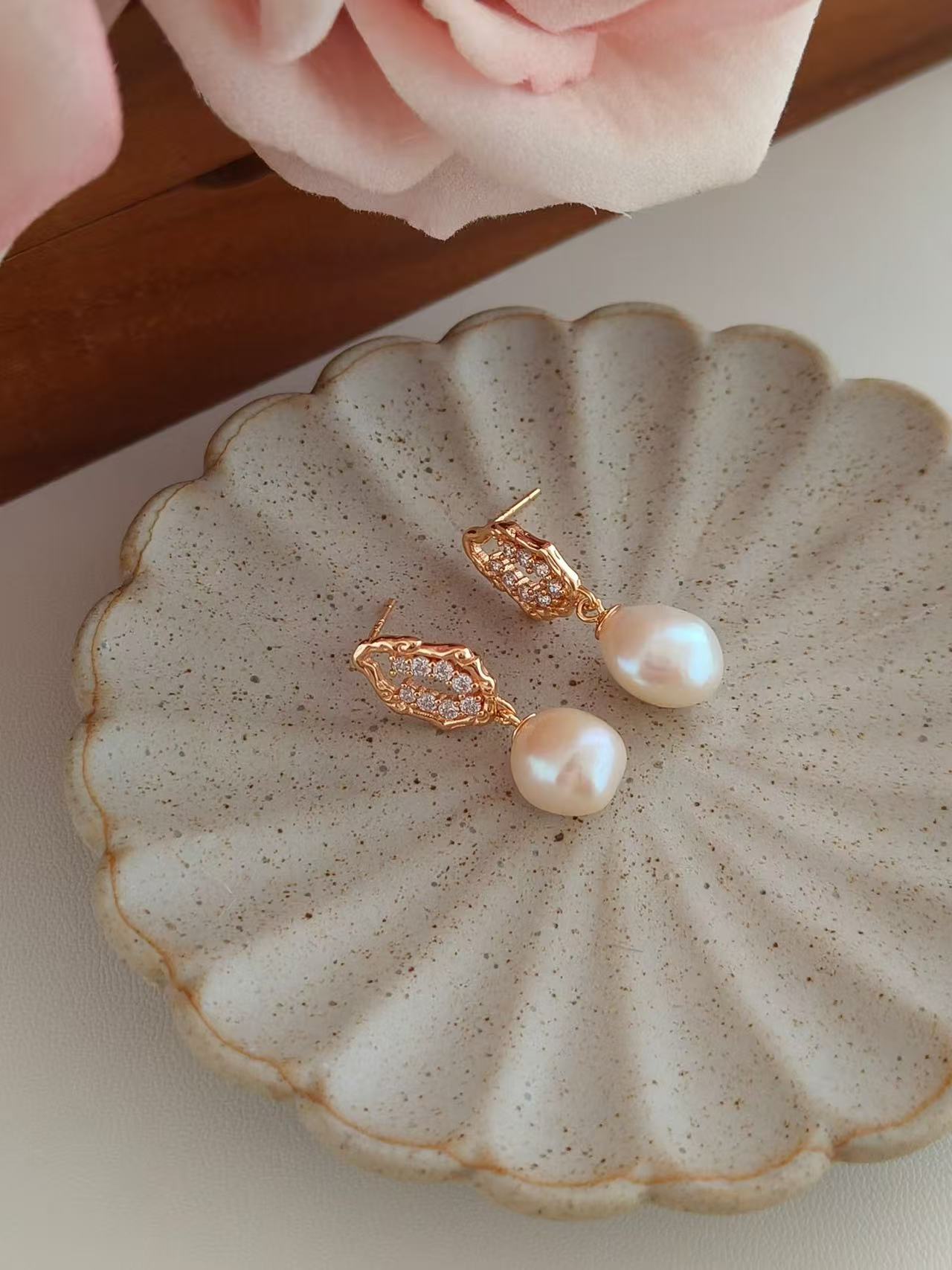 Sculpted Pearl Drop Earrings
