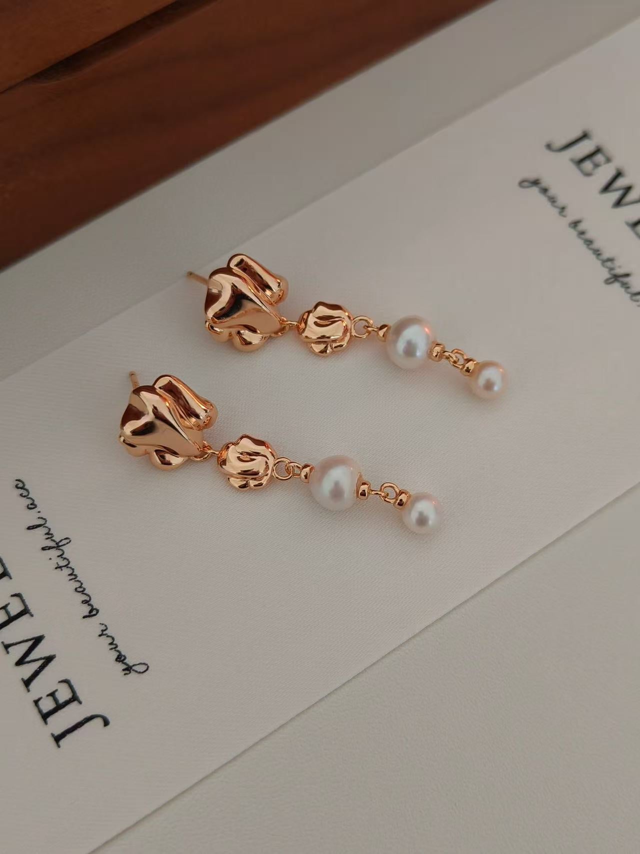 gold molten pearl drop earrings